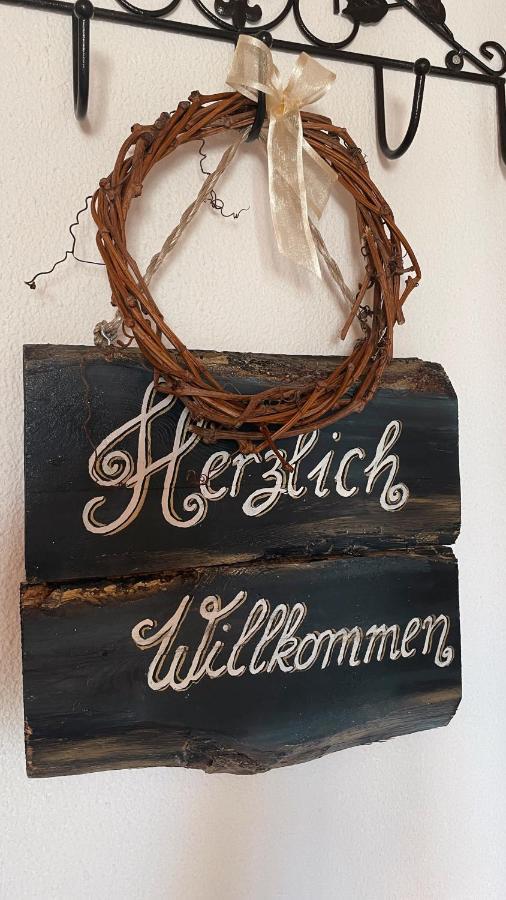 Ferienwohnungen Weise Im Lausitzer-Seenland โกรสเรสเชน ภายนอก รูปภาพ